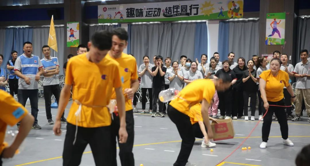 趣味运动结伴同行 | 凯发K8天生赢家一触即发物流趣味运动会