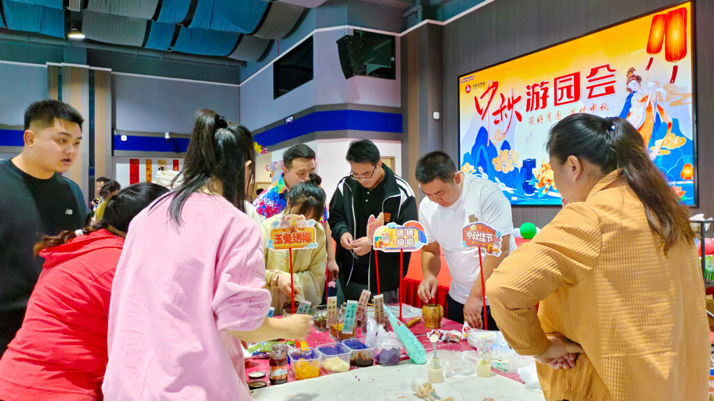 凯发K8天生赢家一触即发物流中秋游园会